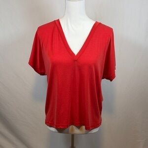 the LINE of Style Women’s V-Neck Red Short Sleeve Top Size Large